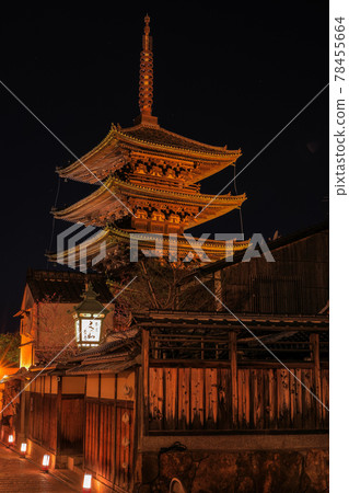 Five-storied pagoda in Yasaka at Higashiyama Hanatouro 2019 Five-storied pagoda in Yasaka at Higashiyama Hanatouro 2019 78455664