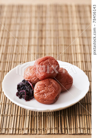 Umeboshi served on a bowl 78456143