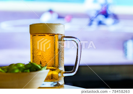 Beer edamame watching sports [summer image] 78458263