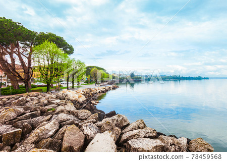 Port in Desenzano del Garda 78459568