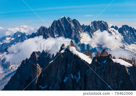 Mont Blanc highest mountain massif Mont Blanc highest mountain massif 78462000