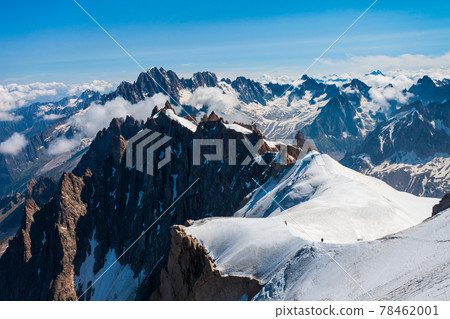 Mont Blanc highest mountain massif Mont Blanc highest mountain massif 78462001