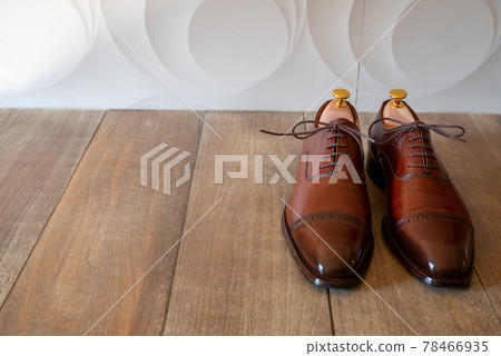 Brown polished leather shoes Brown polished leather shoes 78466935