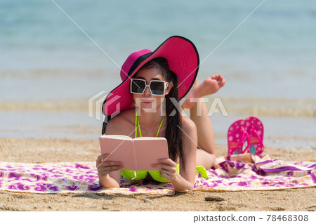 Portrait of thai woman posing outdoors at the sea beach Portrait of thai woman posing outdoors at the sea beach 78468308