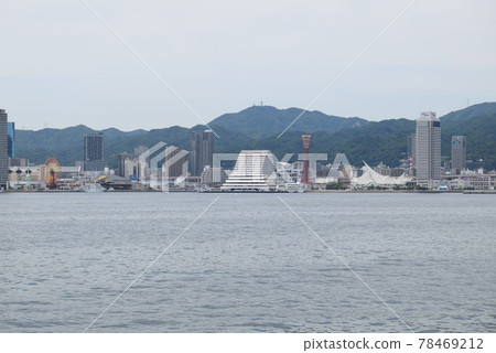 Kobe Port  78469212