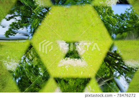 See the park square with a kaleidoscope See the park square with a kaleidoscope 78476272