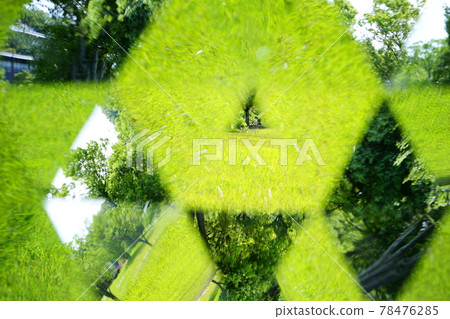用萬花筒看公園廣場 78476285