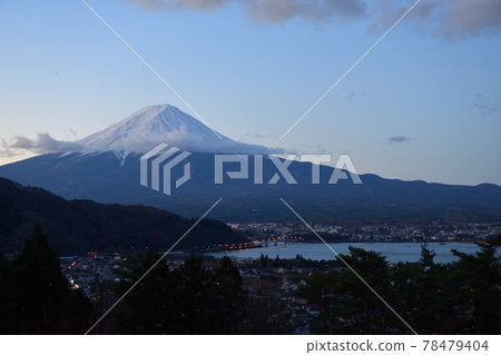 Lake Kawaguchi and Mt. Fuji seen from the camp 78479404