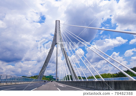 豐田箭橋，陽光明媚的日子，從新東名沿伊勢萬岸高速公路行駛 78482388