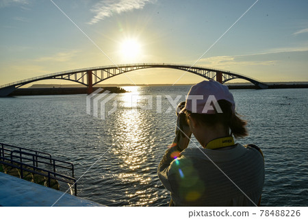 台灣澎湖馬公市夕陽下的西瀛虹橋 台灣澎湖馬公市夕陽下的西瀛虹橋 78488226