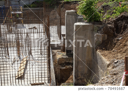 Construction of a residential building made of monolithic concrete. New residential area. Construction of a residential multi-storey building. Construction of a residential building made of monolithic concrete. New residential area. Construction of a residential multi-storey building. 78491687