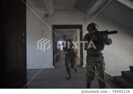 military troops in action urban environment military troops in action urban environment 78495238