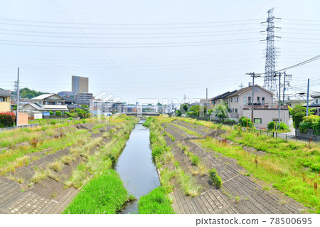 從新川大橋/大栗川下游看（東京都八王子市） [2021.6] 78500695