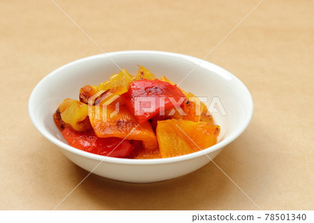 Marinated grilled paprika 78501340