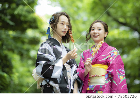 Yukata outdoors 78503720