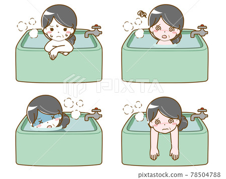 洗澡時生病的中年婦女 78504788