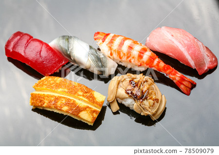 日本傳統江戶前壽司拼盤 78509079