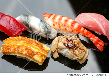 日本傳統江戶前壽司拼盤 78509081