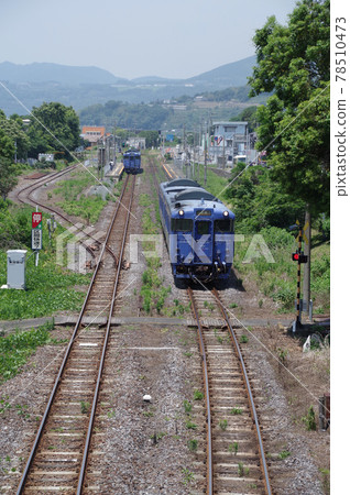 Photograph of the Omura Line railway, Kiha 66 and Kiha 67 (JNR type diesel railcars) Photograph of the Omura Line railway, Kiha 66 and Kiha 67 (JNR type diesel railcars) 78510473