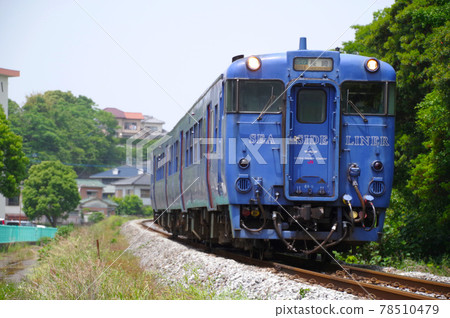 Photograph of the Omura Line railway, Kiha 66 and Kiha 67 (JNR type diesel railcars) Photograph of the Omura Line railway, Kiha 66 and Kiha 67 (JNR type diesel railcars) 78510479