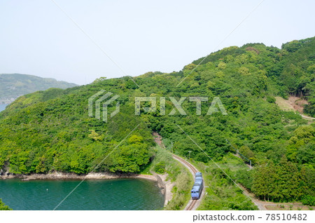 Photograph of the Omura Line railway, Kiha 66 and Kiha 67 (JNR type diesel railcars) Photograph of the Omura Line railway, Kiha 66 and Kiha 67 (JNR type diesel railcars) 78510482