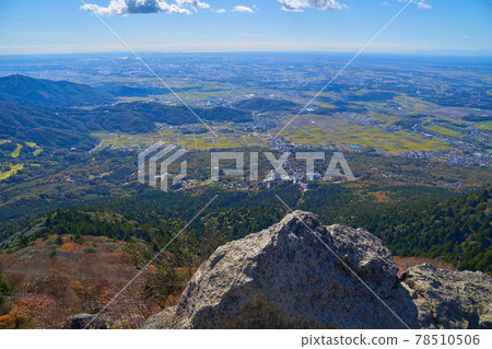 秋天的茨城縣筑波山 從女體山頂眺望南側（關東平原等） 78510506