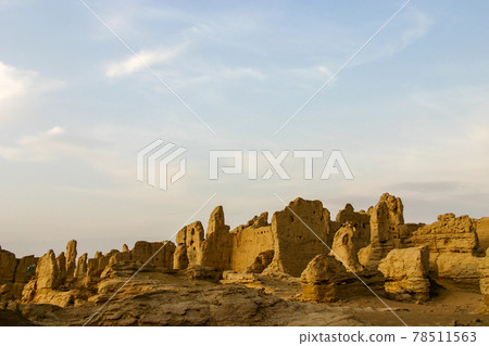 <World Heritage> The remains of an ancient Silk Road city, Jiaohe Ancient City <World Heritage> The remains of an ancient Silk Road city, Jiaohe Ancient City 78511563
