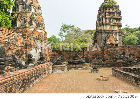 The ruin of Wat Mahathat in Ayutthaya Historical Park, Ayutthaya, Thailand The ruin of Wat Mahathat in Ayutthaya Historical Park, Ayutthaya, Thailand 78512009