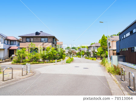 沒有電線桿的郊區住宅區 沒有電線桿的郊區住宅區 78513064