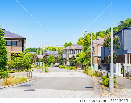 沒有電線桿的郊區住宅區 沒有電線桿的郊區住宅區 78513065