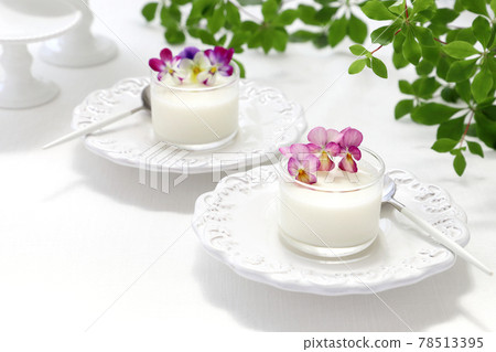 Panna cotta 78513395
