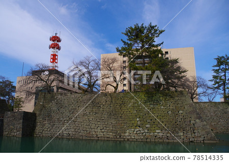 Fukui Castle Ruins and Fukui Prefectural Office 78514335