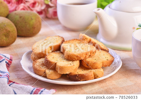 Round rusks Round rusks 78526033