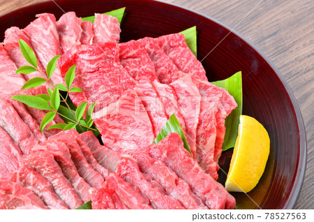 國產雜交牛肉的稀有部位。心心、一坊、扎布頓、美筋、海乃美。 （不知道零件名稱是否正確） 78527563