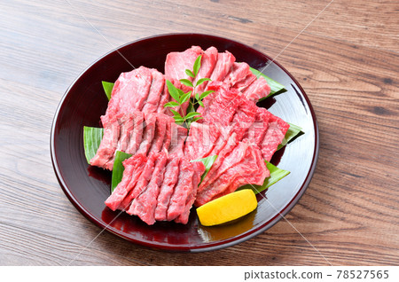 國產雜交牛肉的稀有部位。心心、一坊、扎布頓、美筋、海乃美。 （不知道零件名稱是否正確） 78527565
