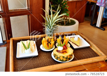 Holidays in Hawaii 78528723