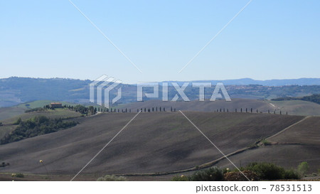 Natural landscape 78531513