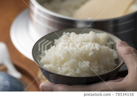 Rice cooked in a hagama pot Rice cooked in a hagama pot 78534138