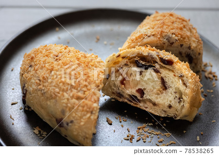 cranberry and walnut bread on rack cranberry and walnut bread on rack 78538265