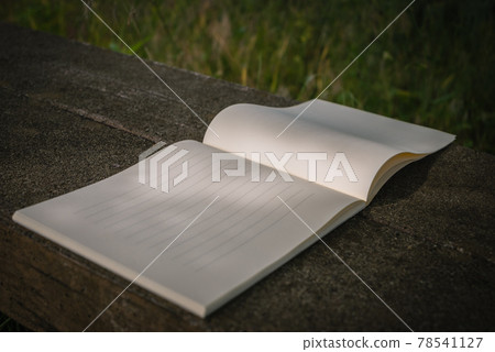 Letter paper under the sunlight 78541127