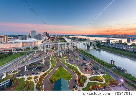 Memphis, Tennessee, USA aerial skyline view with downtown and Mud Island 78547012