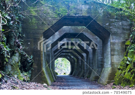 Kumamoto octagonal tunnel 78549075