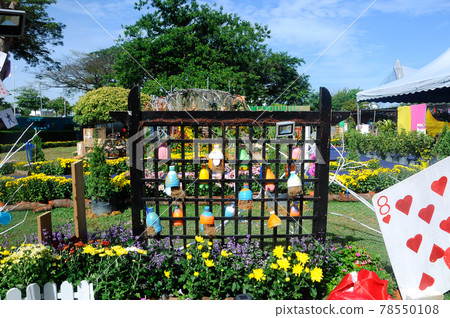 PUTRAJAYA, MALAYSIA -MAY 30, 2016: Small pocket garden made from mix of recycle material and mix of flower at Floria Garden, Putrajaya, Malaysia.    78550108