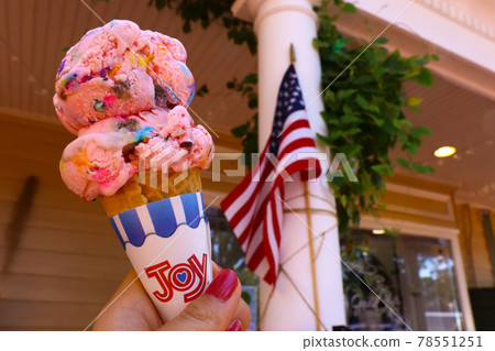 American ice cream found in an American port town 78551251