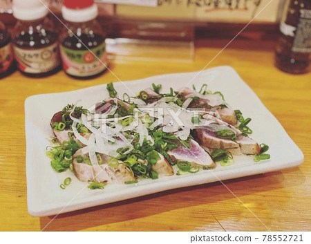 Salt-seared bonito from Kochi Salt-seared bonito from Kochi 78552721