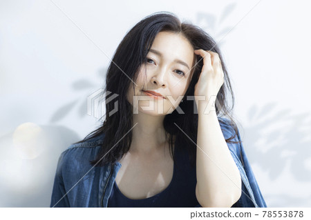 Women beauty hair care 78553878