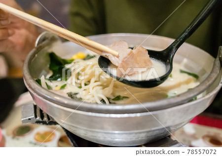 eat tonkotsu ramen eat tonkotsu ramen 78557072