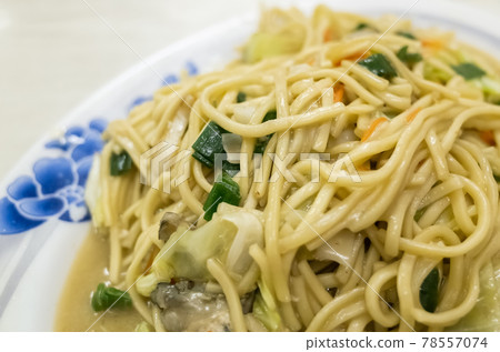 Chinese fried noodle 78557074