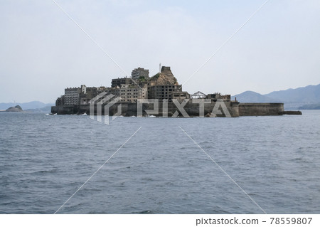 從海上眺望世界文化遺產 軍艦島（羽島/長崎）全景 78559807