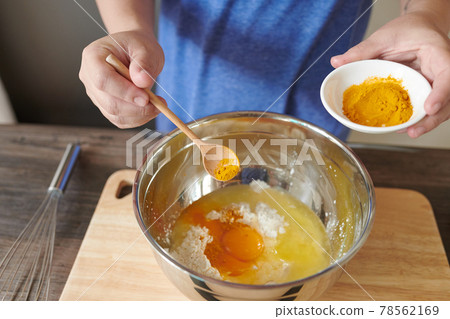 cooking, curcuma, turmeric 78562169